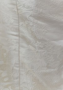 結婚式の白無垢・花嫁用着物|生成り地に花と御所車 [王道古典] No.158