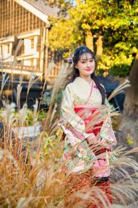 道長取りの卒業式袴を着た女性の京都のようなロケーション撮影写真