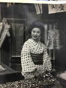 呉服屋時代のカネマタ衣裳店の古い写真