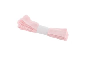 ピンク色の腰紐が５本、束になり白い紙でまとめられている。