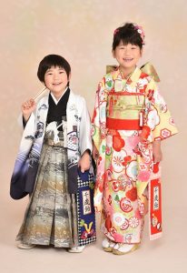 よろしくお願いいたします七五三7歳祝着物フルセットJAPANstyle×あしだまな黄緑うさぎ