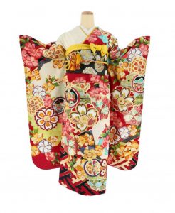 華やかポップな今田美桜プロデュース振袖