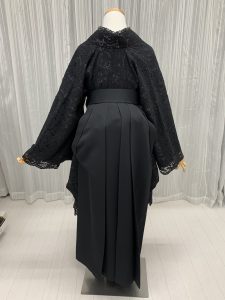 ゴシック調の黒レース着物+袴