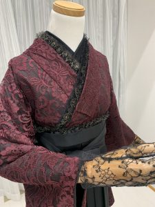 グローブを使った袴コーデ