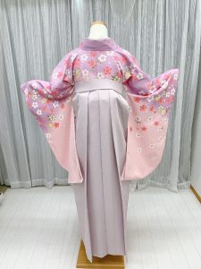 白ピンク卒業式袴コーデ