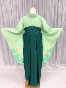 黄緑の卒業式着物
