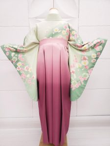 黄緑の卒業式着物
