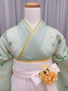 黄緑の卒業式着物