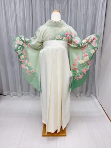 黄緑の卒業式着物