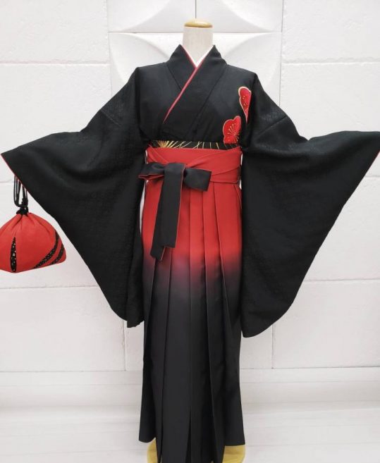卒業式袴レンタルNo.795[クール]黒色・赤梅の刺繍