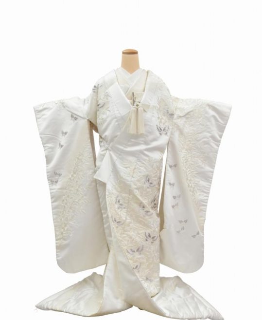 結婚式の白無垢・花嫁用着物|花と蝶のスパンコール刺繍 [ゴージャス] No.252