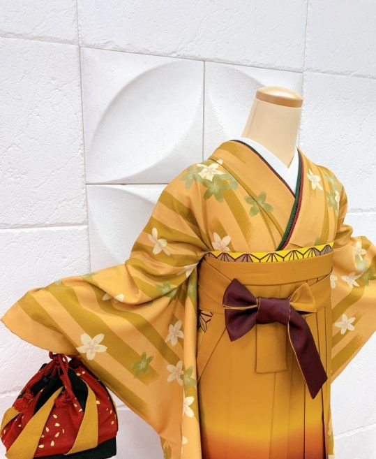卒業式袴レンタルNo.445[Lサイズ]黄土色×ベージュストライプ・白灰桜