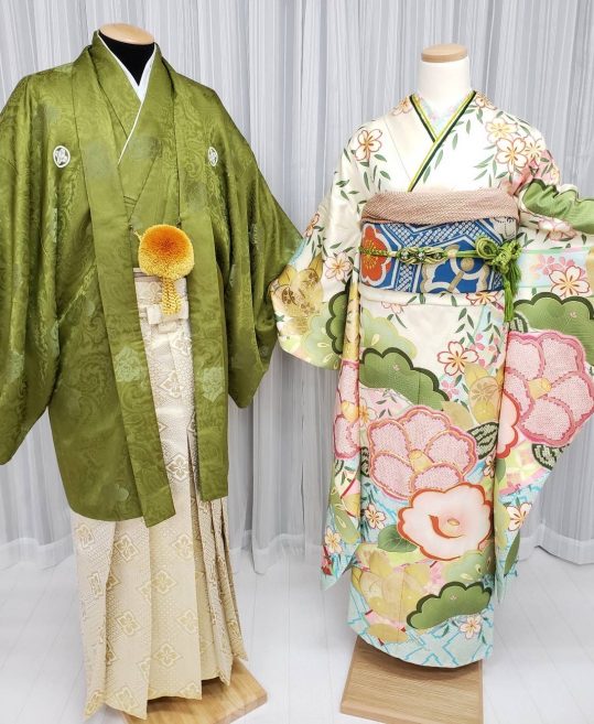 参列振袖[田中里奈][レトロモダン]クリームに松と椿[身長169cmまで]No.921