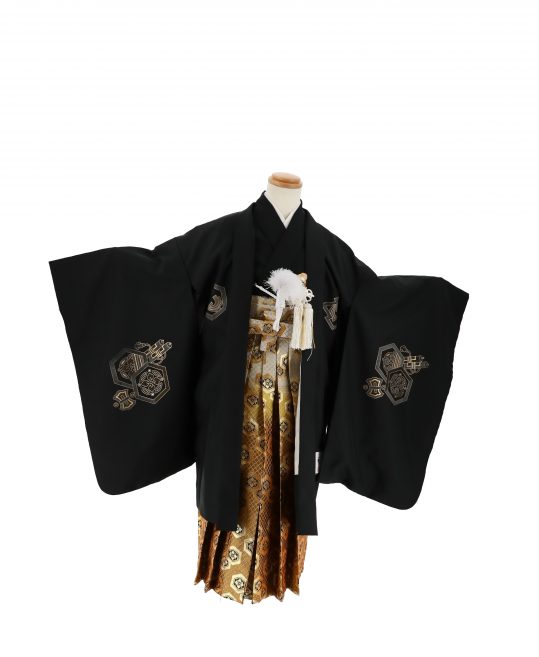 七五三の四つ身 5歳男の子用 黒色 龍と小槌 獅子 袴 白から金へぼかし 亀甲文 No 92m 着物レンタルのkanemata カネマタ