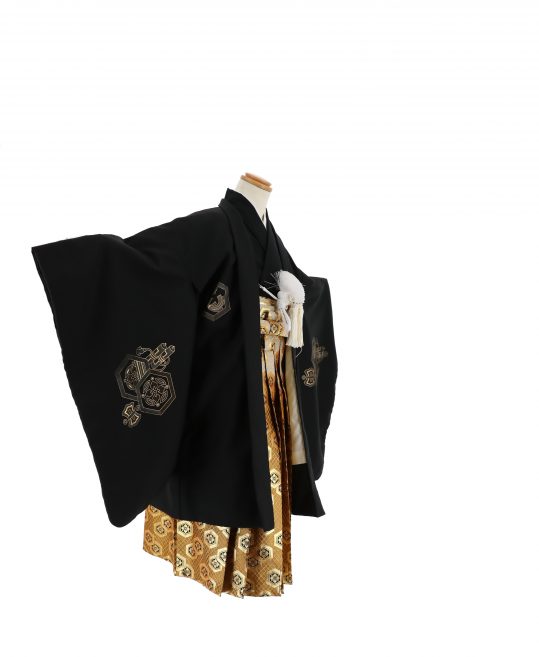 七五三の四つ身 5歳男の子用 黒色 龍と小槌 獅子 袴 白から金へぼかし 亀甲文 No 92m 着物レンタルのkanemata カネマタ