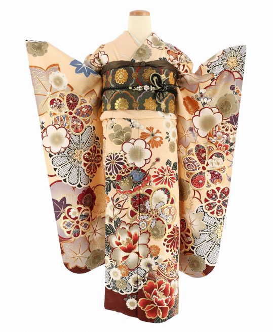 成人式振袖[くすみカラー]薄ベージュに茶・桜、毬、牡丹、紅葉[身長 