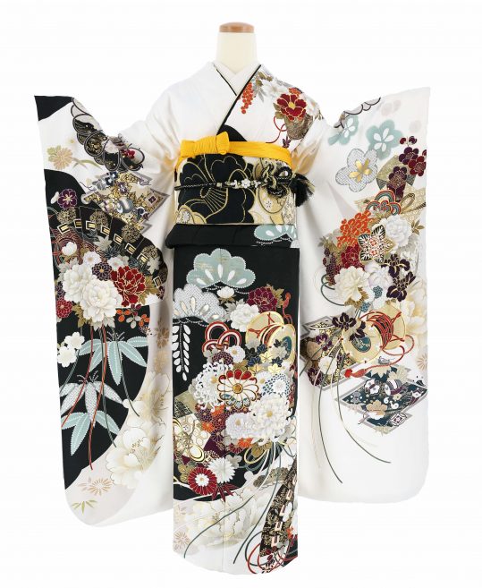 成人式振袖[王道古典柄]白地に黒・鼓、花扇、松皮菱[身長175cmまで]No 