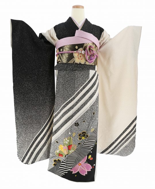 成人式振袖[片身替わり]黒×白・斜めストライプに三色の桜[身長167cm オリジナル制作！グレー×BLACKの片身変わり振り袖と帯、襦袢の三点セット