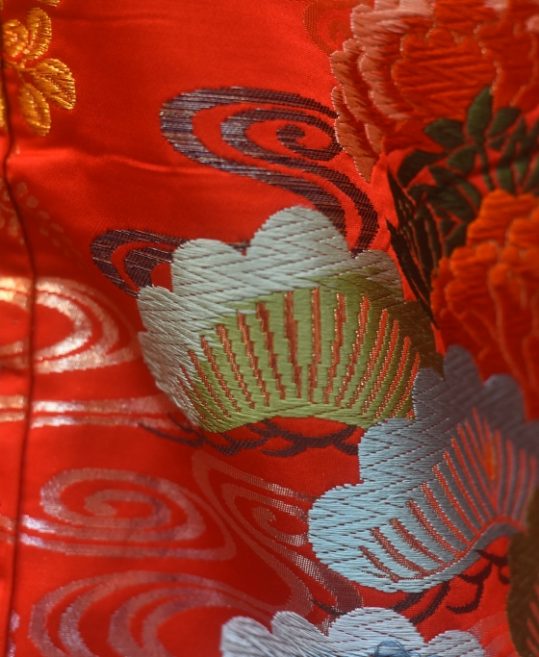結婚式の色打掛・花嫁用着物|赤地に花と鶴の十二単風 No.178