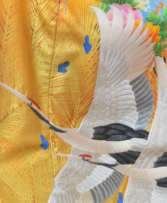 結婚式の色打掛・花嫁用着物|赤地に金の松と鶴の刺繍・友禅 No.188