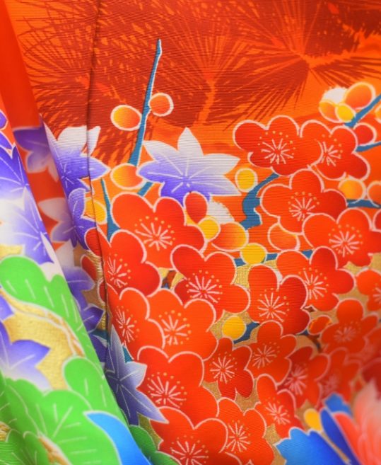結婚式の色打掛・花嫁用着物|オレンジ地に松と丸い花柄・友禅 No.191