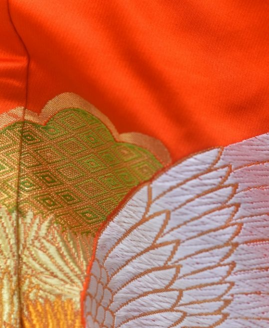 結婚式の色打掛・花嫁用着物|オレンジ地に松と鶴の十二単風 No.209