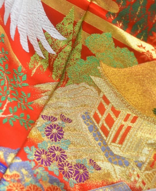 結婚式の色打掛・花嫁用着物|朱赤地に金の流水と鶴刺繍 No.231