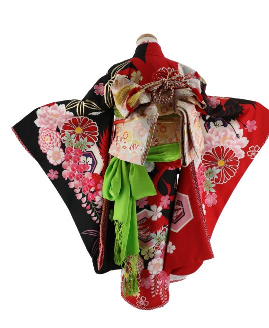七五三 7歳 四つ身 No 264 O つるの剛士 赤色 黒色 鶴に花柄 着物レンタルのkanemata カネマタ