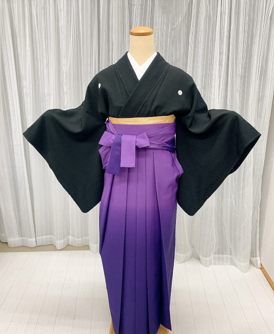 卒業式袴レンタル[宝塚風]黒の紋付き無地着物[身長163㎝前後対応]No.3082