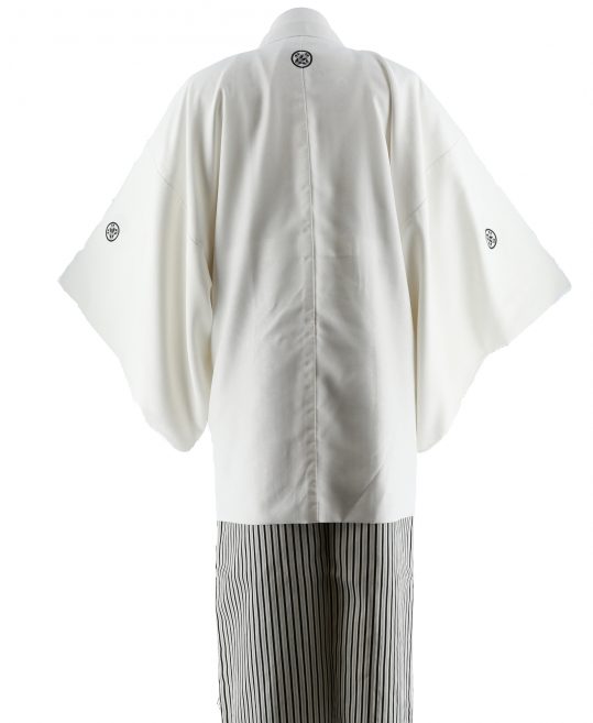 紋付袴レンタル・成人式・結婚式・卒業式|白に唐草刺繍[身長165-170cm対応]No.105