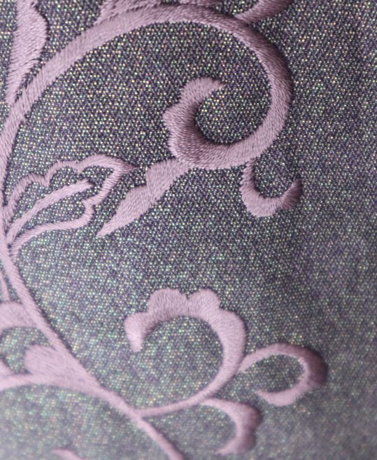紋付袴No.121|紫色　菱形に唐草刺繍、ドット模様対応身長 / 165cm前後