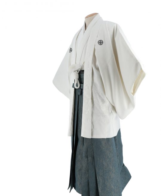 紋付袴No.77|白色　菱形模様に唐草刺繍
対応身長 / 175-180cm前後