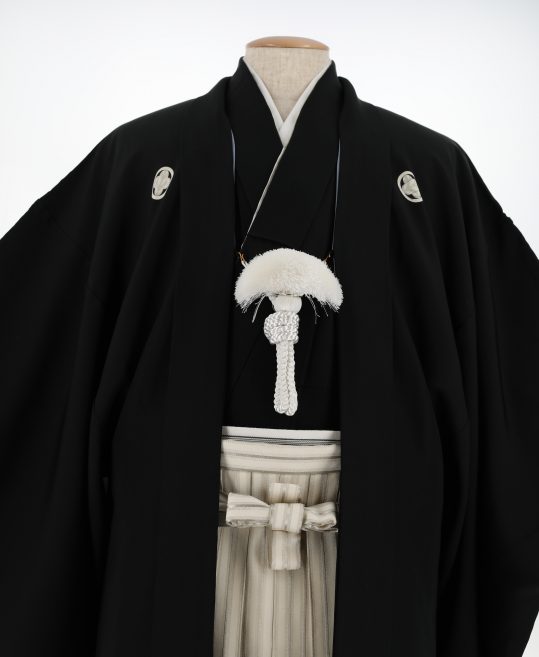 紋付袴レンタル・成人式・結婚式・卒業式【正絹】黒色　無地[身長163cm対応]No.36