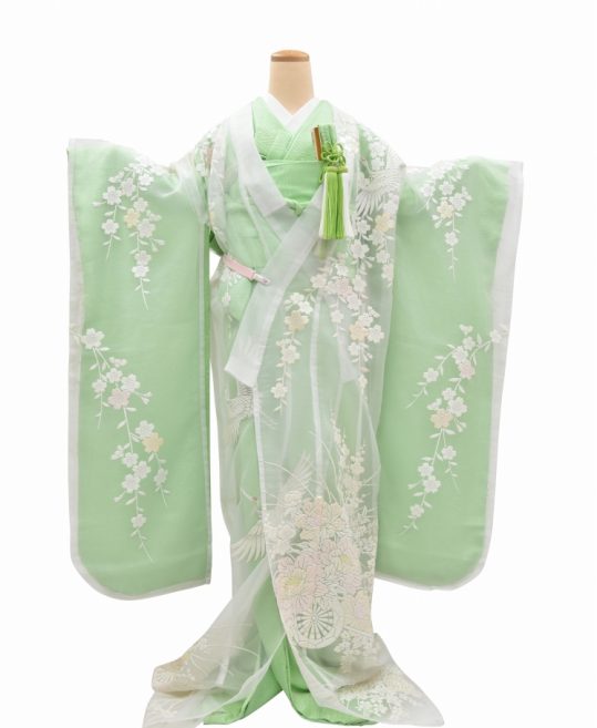 結婚式の色打掛・花嫁用着物|白のオーガンジー地に花車と桜｜着物 