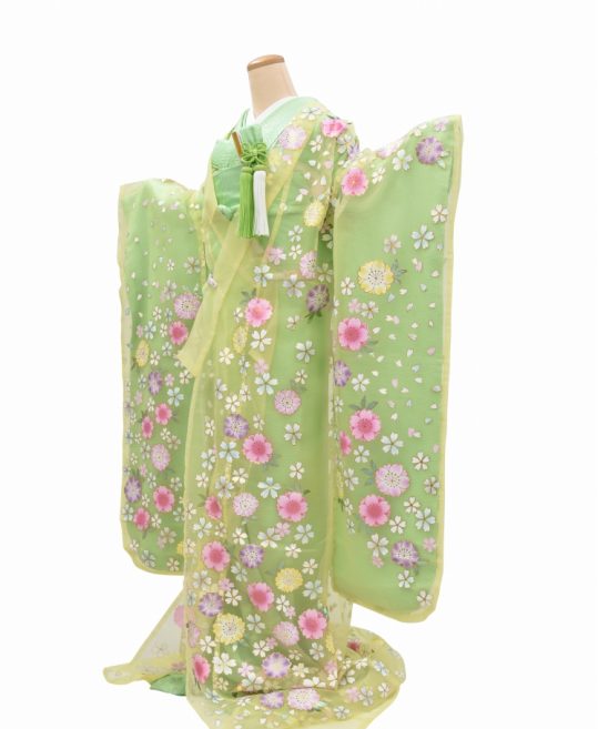 結婚式の色打掛・花嫁用着物|黄色のオーガンジー地に八重桜｜着物 