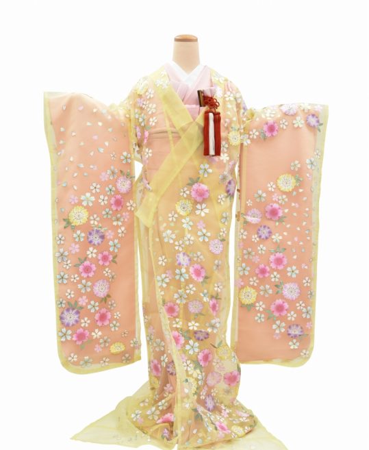 結婚式の色打掛・花嫁用着物|黄色のオーガンジー地に八重桜｜着物 