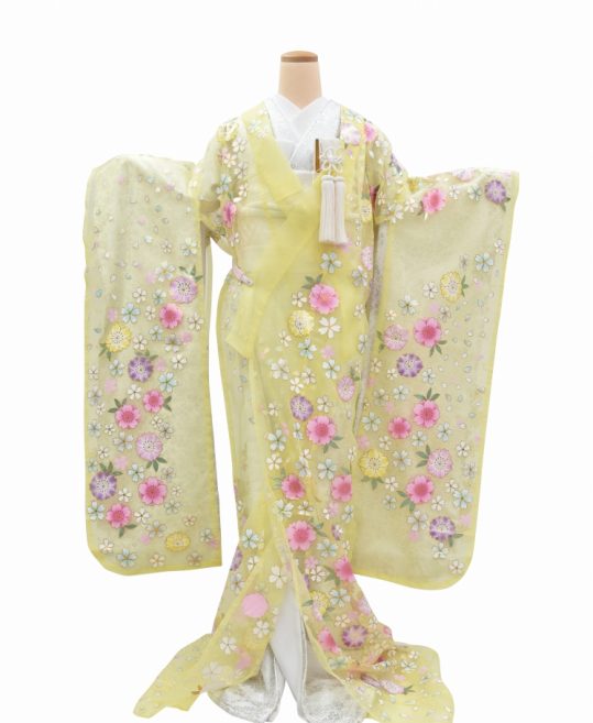 結婚式の色打掛・花嫁用着物|黄色のオーガンジー地に八重桜｜着物 