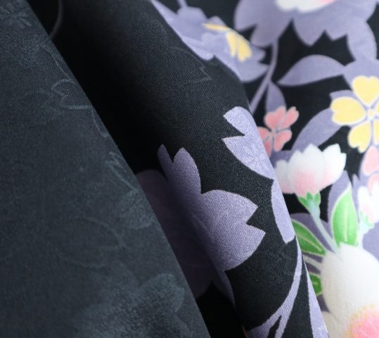 卒業式袴レンタルno 542 新古典 黒 グレーシルエット 白桜 黄ピンク小桜 着物レンタルのkanemata カネマタ