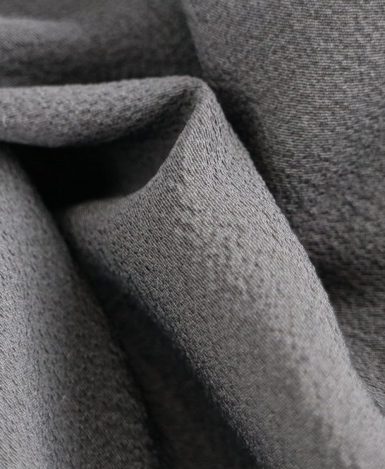 卒業式袴レンタル[宝塚風]黒の紋付き無地着物[身長163㎝前後対応]No.3082